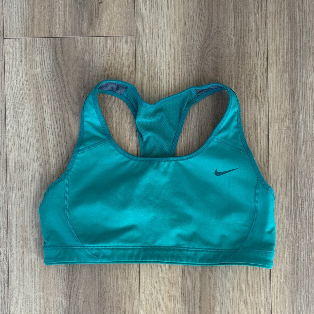 Nike Women's Aqua Sports Bra